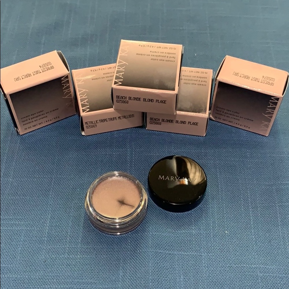 Mary Kay Cream Eye Color